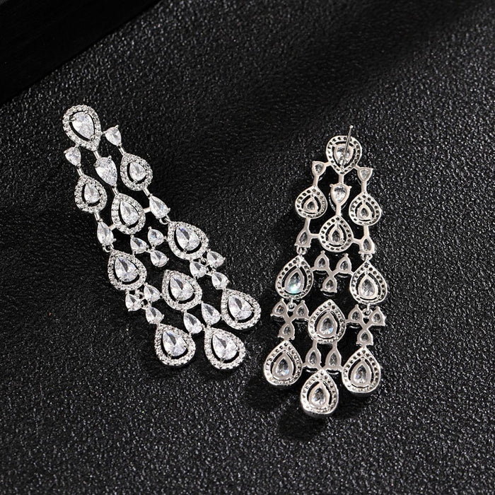 Wholesale Water Drop Tassel Zircon Earrings Fashionable and Versatile Super Flash Banquet Dress Earrings