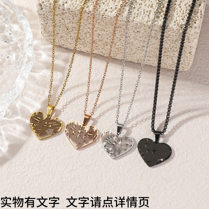 Wholesale Stainless steel heart necklace, light luxury hollow heart-shaped pendant, collarbone chain jewelry wholesale