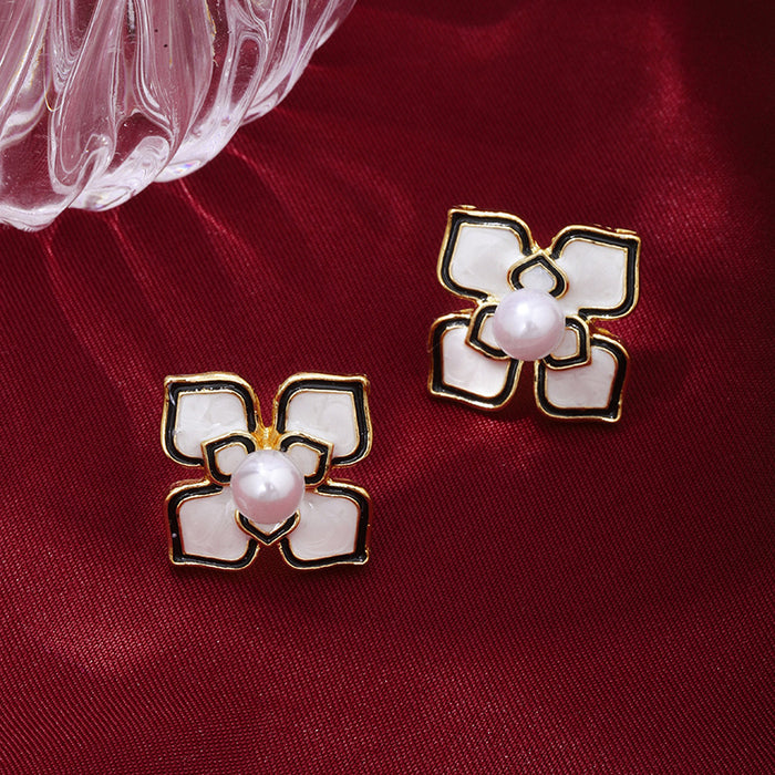 Wholesale New oil dripping pearl flower earrings with a niche design and high-end earring temperament