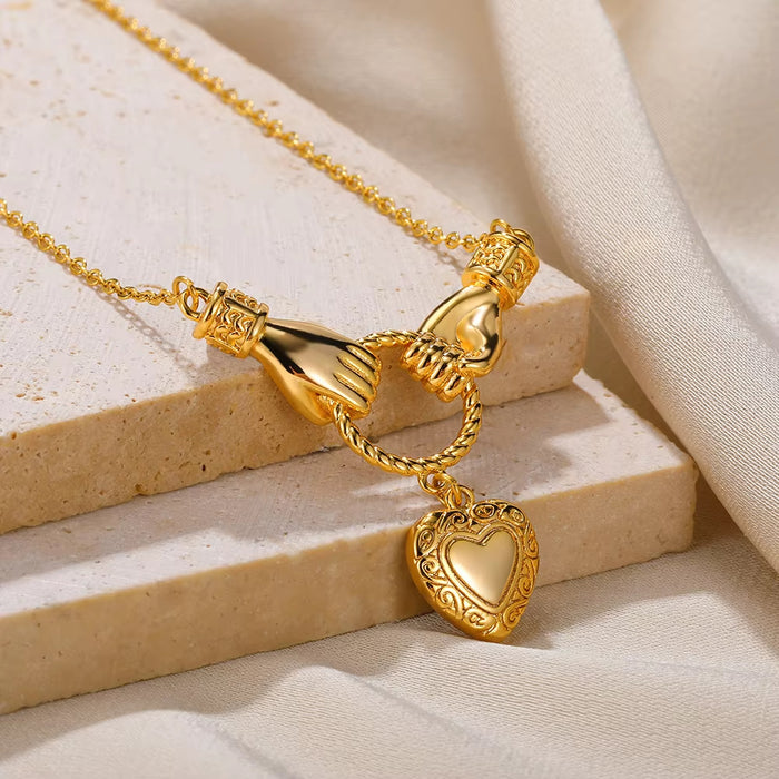 Wholesale Copper Plated 18K Gold Hand Pendant Devil' s Eye Clavicle Chain