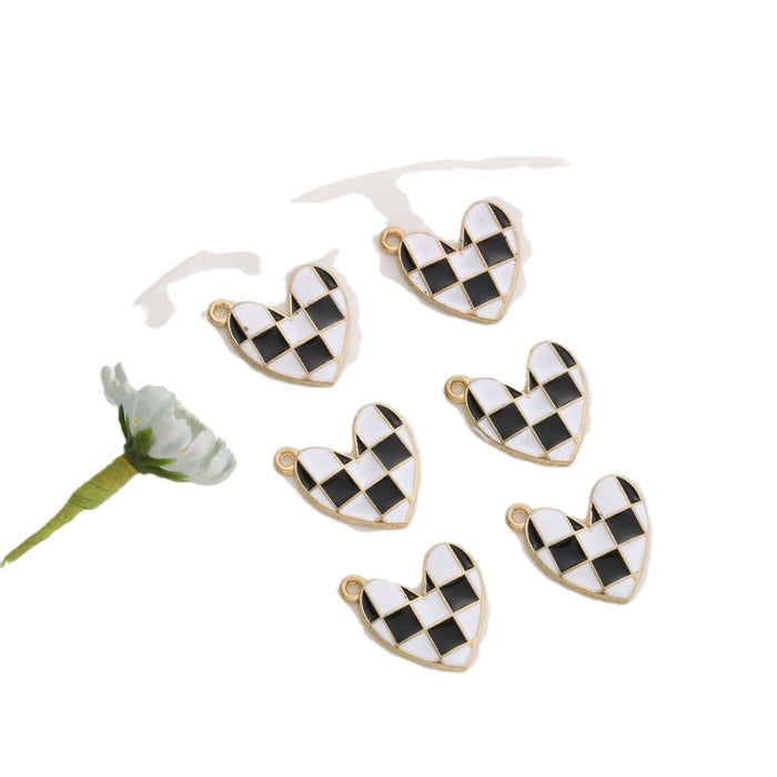 Wholesale DIY alloy electroplated checkered heart-shaped cartoon charms