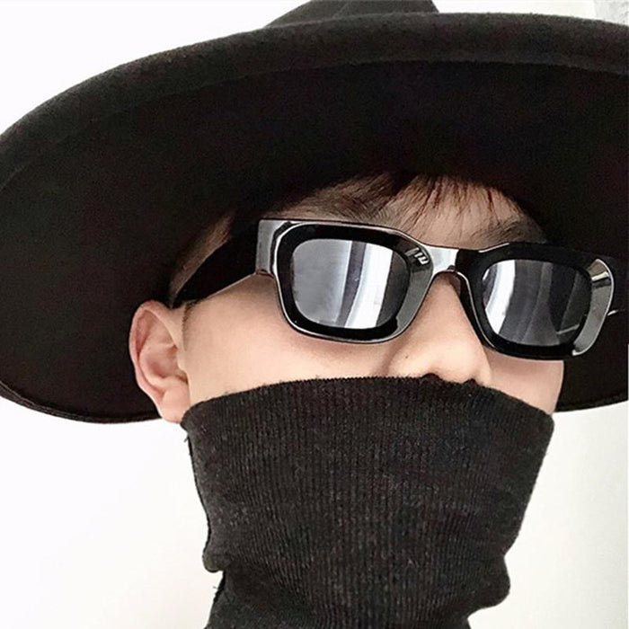 Wholesale Fashion Sunglasses New Square Narrow Frame Sunglasses Street Photography Style Sunglasses Premium Sense