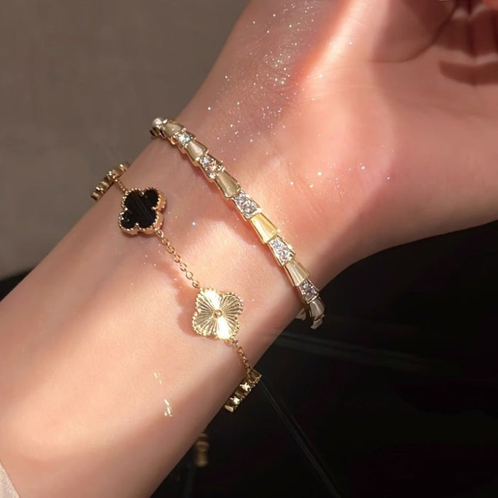 Wholesale Black gold clover bracelet flash diamond bracelet