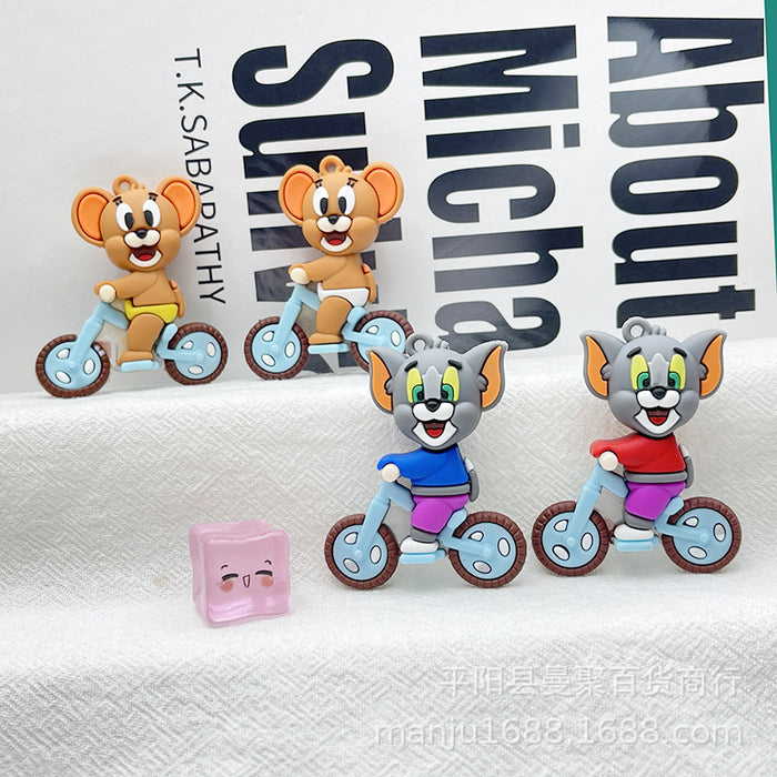 Wholesale   keychain cartoon silicone  pendant cartoon keychain