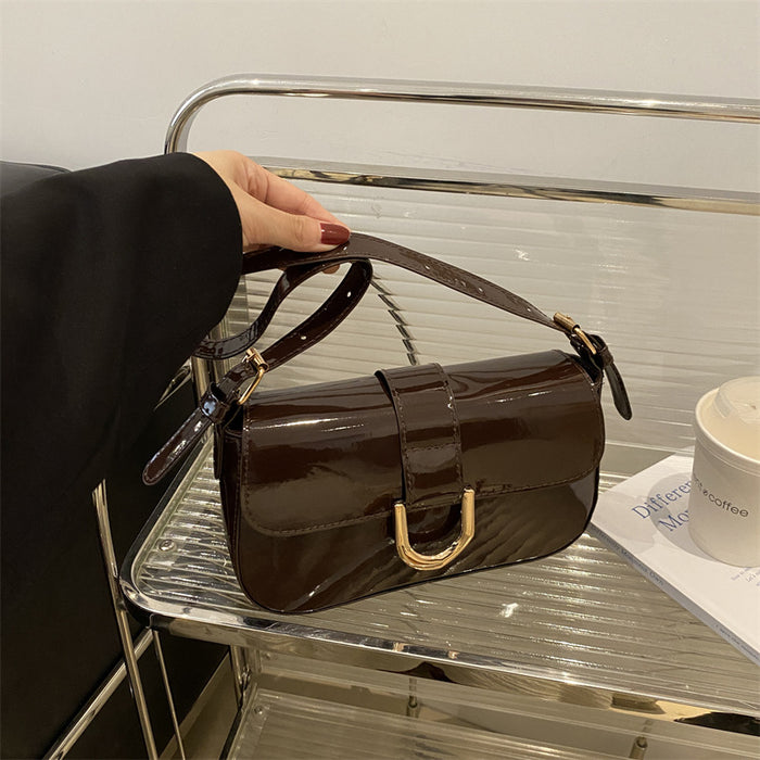 Wholesale Vintage horseshoe buckle fashionable handbag, single shoulder crossbody bag