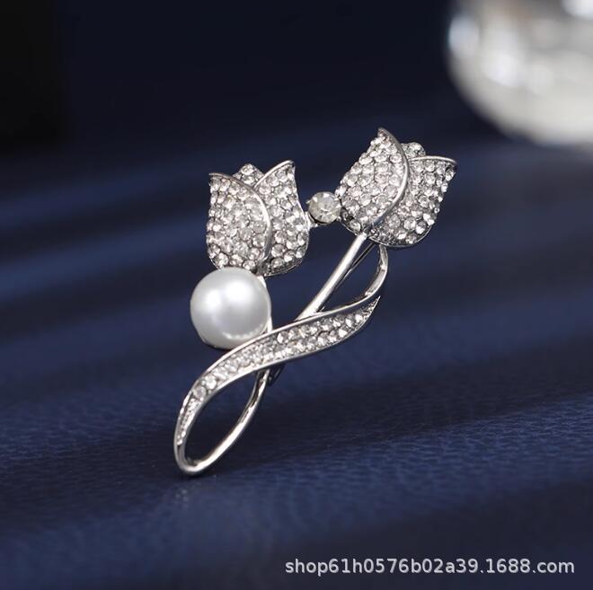 Wholesale Pure silver fashionable brooch high-end brooch chest flower