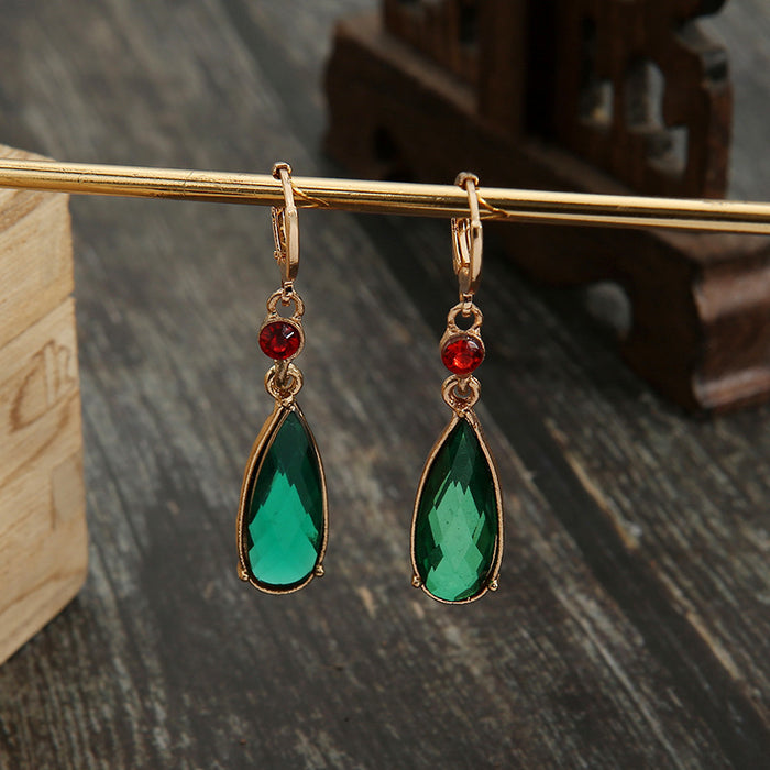 Wholesale New earrings with a temperament of emerald green
