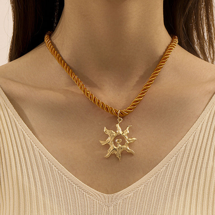 Wholesale Colorful rope heart-shaped sun daisy pendant necklace