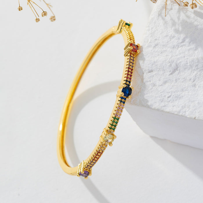 Wholesale retro snake-shaped bracelet women's gold-plated Clover bracelet inlaid craft nail zircon bracelet