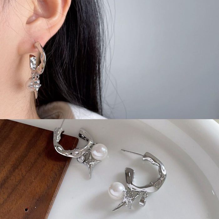 Wholesale Fashionable and minimalist design, pearl earrings, silver pendant earrings, light luxury