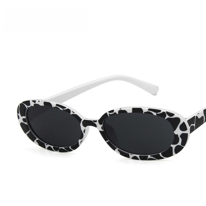 Wholesale Small frame sunglasses, fashionable oval striped sunglasses, sunglasses