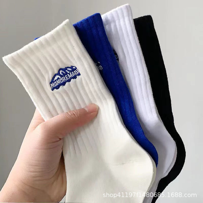 Wholesale Embroidered socks with versatile thick thread