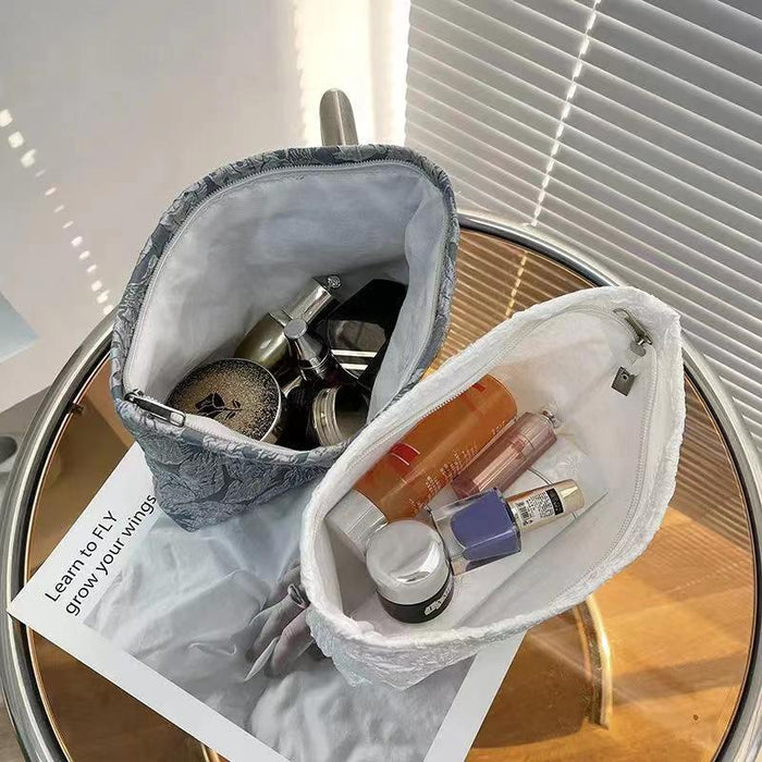 Wholesale Canvas zipper bag, cosmetics carry on toiletry bag, makeup bag, small storage bag, air cushion lipstick pencil case