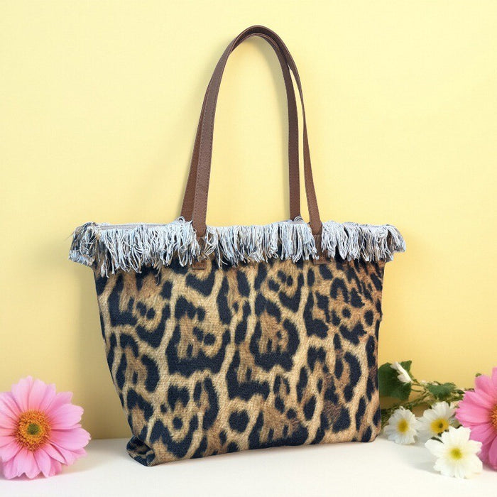 Wholesale New tassel leopard print shoulder bag, large capacity, versatile, fashionable with zipper bag, beach bag, women's tote bag