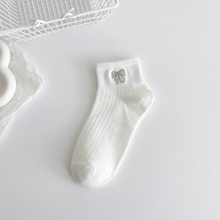 Wholesale Socks thin, simple and cute cartoon embroidery sports shallow mouth low top boat socks