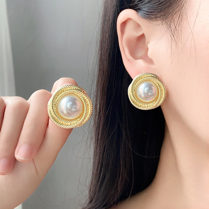 Wholesale Pearl Earrings for Women Silver Pin Earrings Elegant High-end