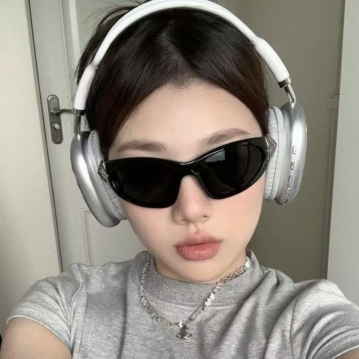 Wholesale Sun sunglasses with a trendy concave design