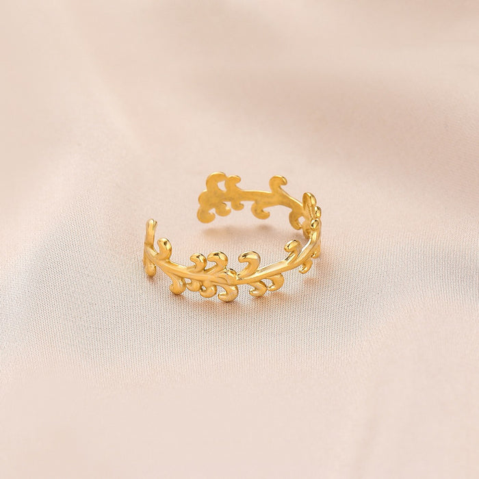 Wholesale Fashionable and personalized adjustable heart-shaped stainless steel open ring with simple design