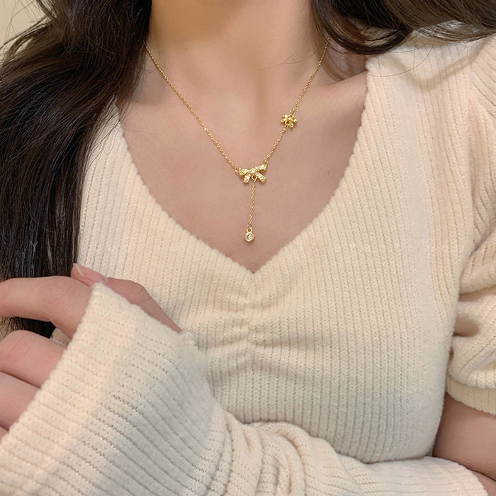 Wholesale Necklace with niche design, gold collarbone chain, women's light luxury versatile necklace