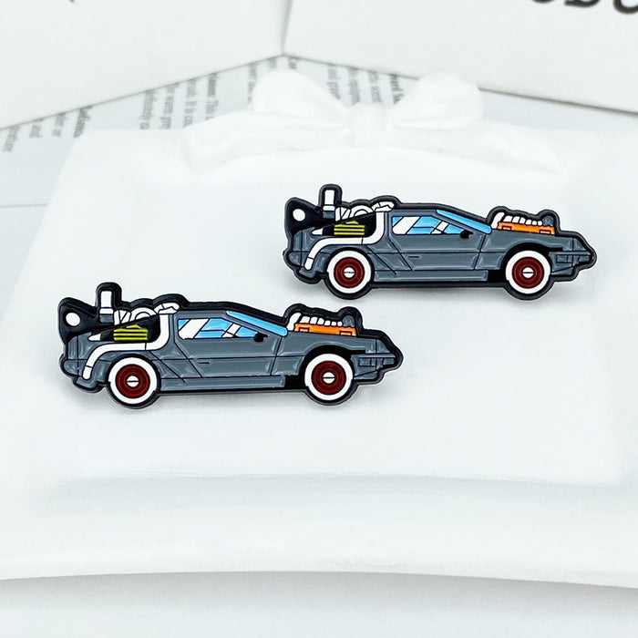 Wholesale Chic Car-Shaped Brooch Pin Zinc Alloy with Baking Varnish for Clothing Bags Hats MOQ≥2