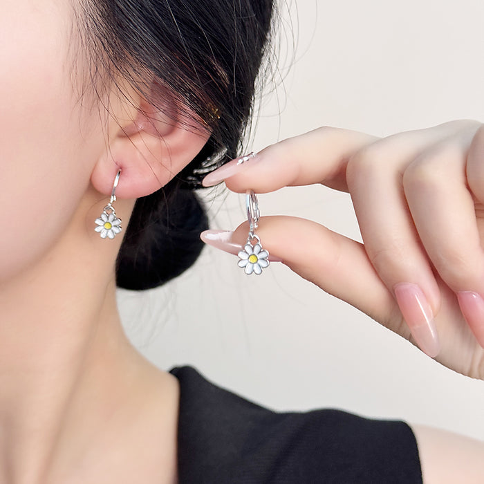 Wholesale Flower Daisy Ear Buckle New Ear Accessories New Earrings