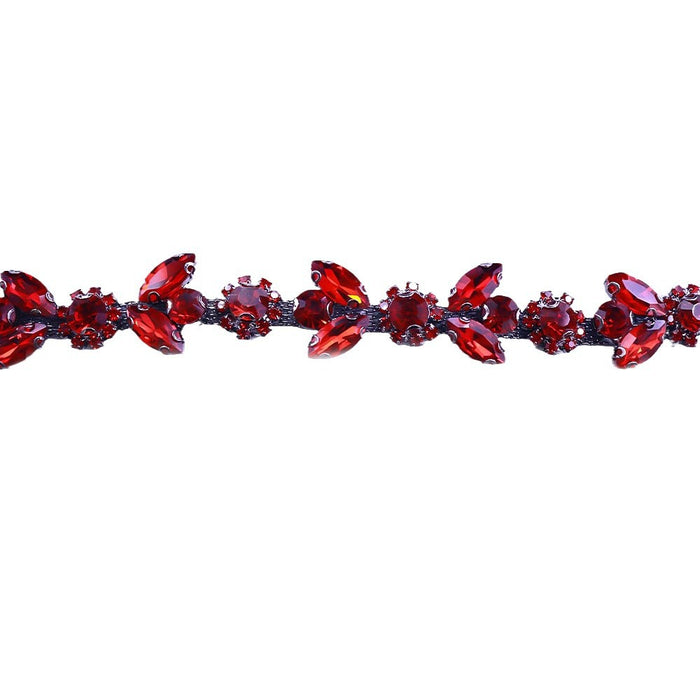 Wholesale Crystal rhinestone chain for DIY clothing accessories and decorations.