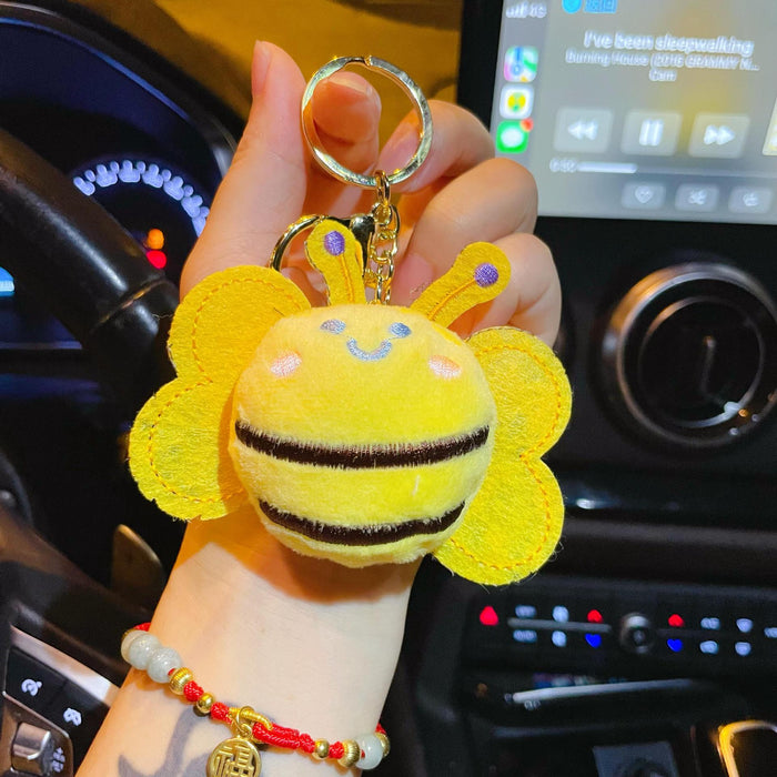 Wholesale Cartoon plush doll keychain cute bee key doll pendant clothing bag accessories