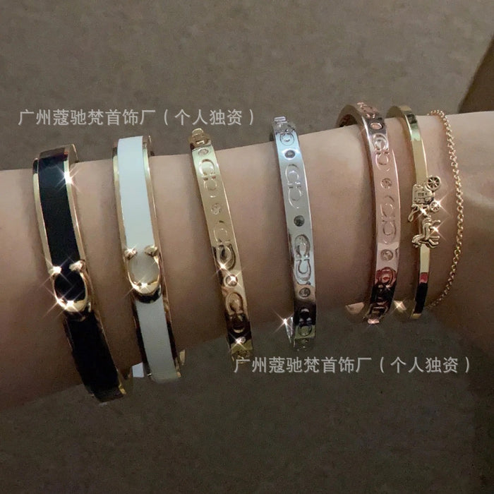 Wholesale New Double C Open Couple Bracelet with Female Letter Logo Engraved Bracelet and Male Gold Plated