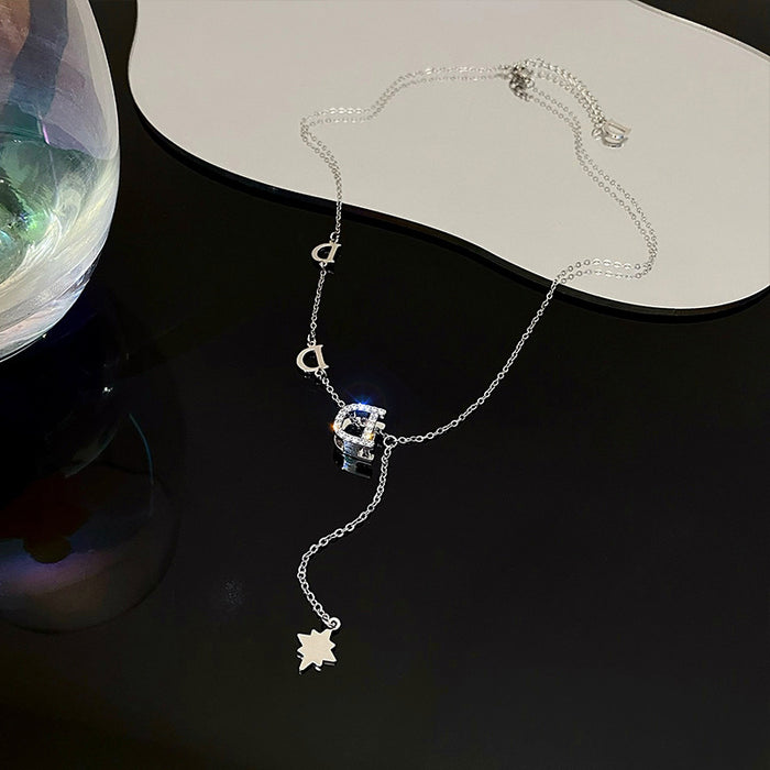 Wholesale Titanium steel necklace, exquisite pendant, light luxury, niche design, high-end feeling, collarbone chain, neck chain, sweater chain