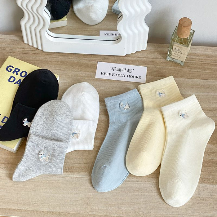 Wholesale Cute Socks Embroidered Cotton Breathable Sweat Absorbing Short Socks Versatile