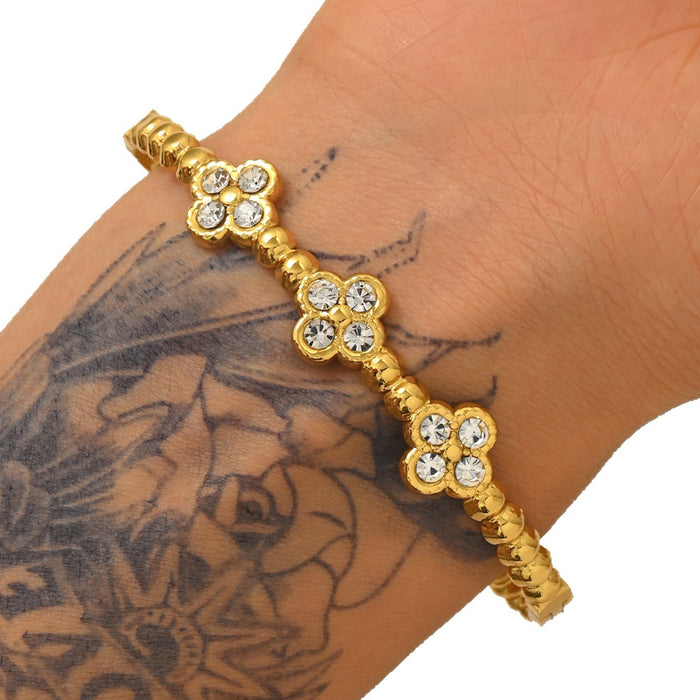 Wholesale Women S Titanium Steel Bracelet Featuring Three Flowers Four Leaf Clover With Electroplated Finish For Everyday Fashion Accessory