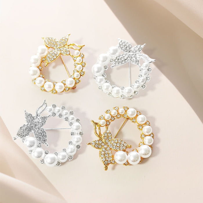 Wholesale Diamond studded pearl butterfly brooch, stylish and elegant chest flower, clothing clip, clothing accessories