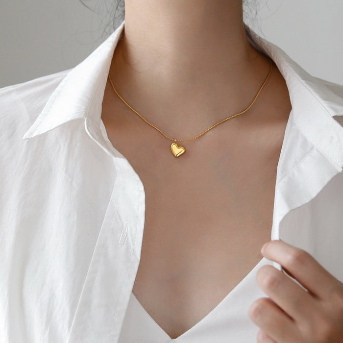 Wholesale 18K Gold Plated Thin Chain Peach Heart Necklace Women's Love Pendant Collarbone Chain Accessories