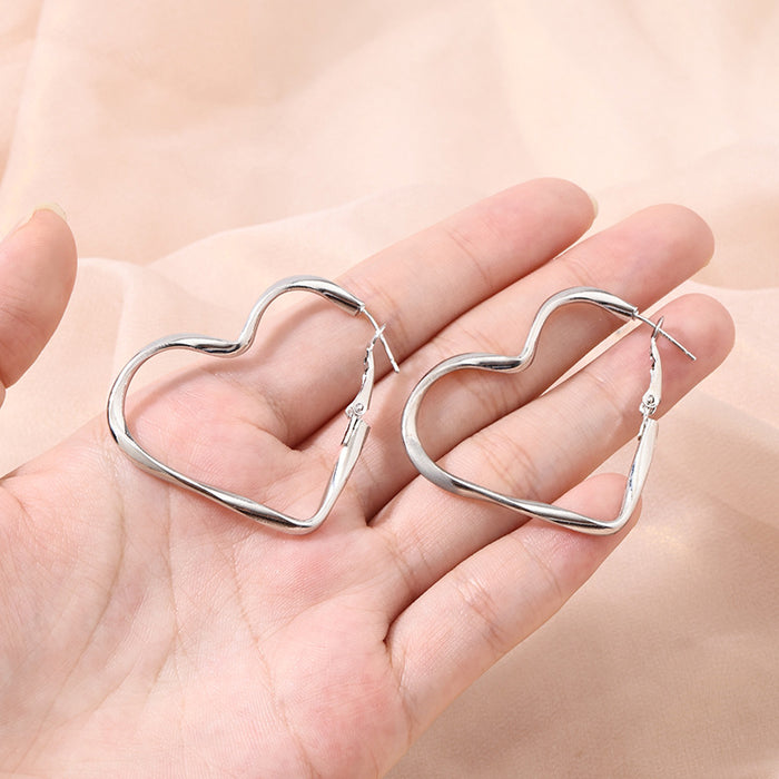 Wholesale  circle high-end earrings  love earrings accessories