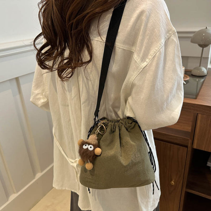 Wholesale Lightweight sports shoulder crossbody bag, casual large capacity, fashionable pleated bucket bag