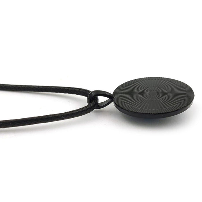 Wholesale Film themed fashionable round iron alloy pendant necklace