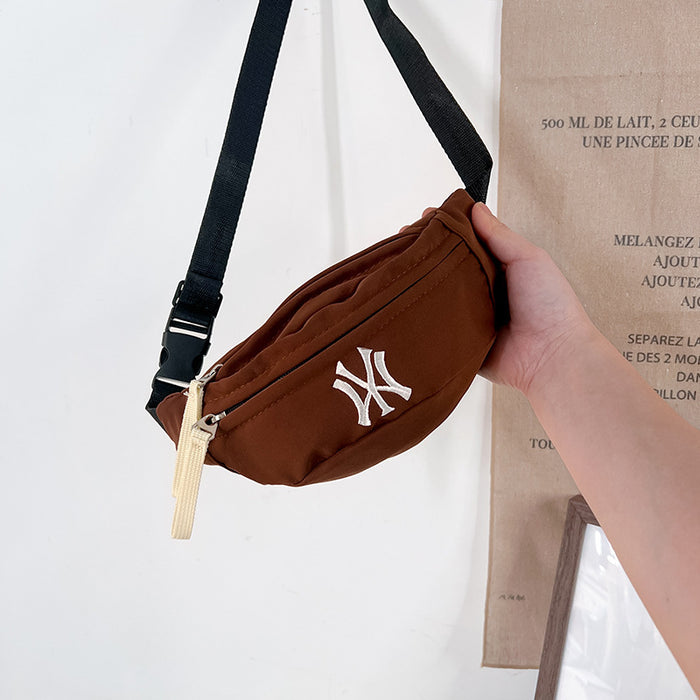 Wholesale Children's chest bag, fashionable and practical for outdoor use, lightweight waist bag