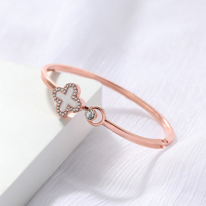 Wholesale Four Leaf Clover Diamond Alloy Bracelet JDC-BT-Liyang001