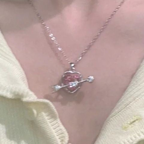 Wholesale Love necklace, student pendant chain, lock bone chain