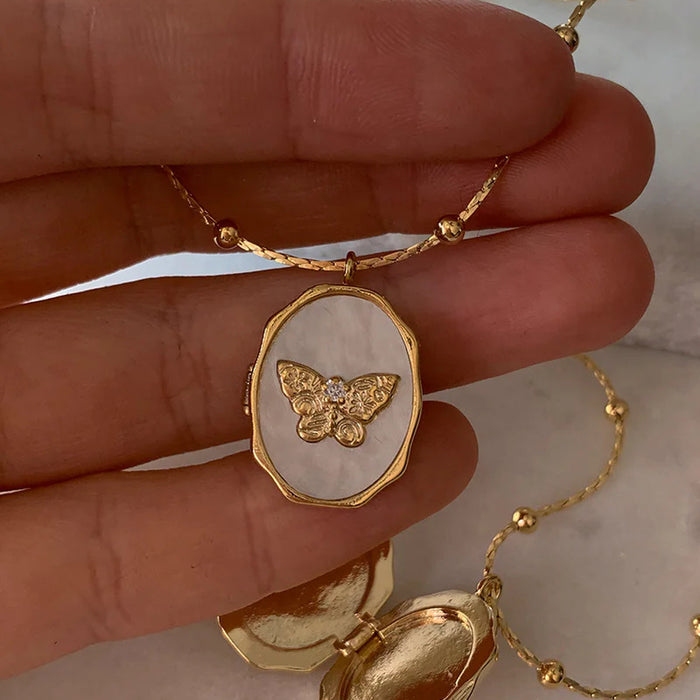 Wholesale Vintage butterfly and seashell openable photo album and frame necklace