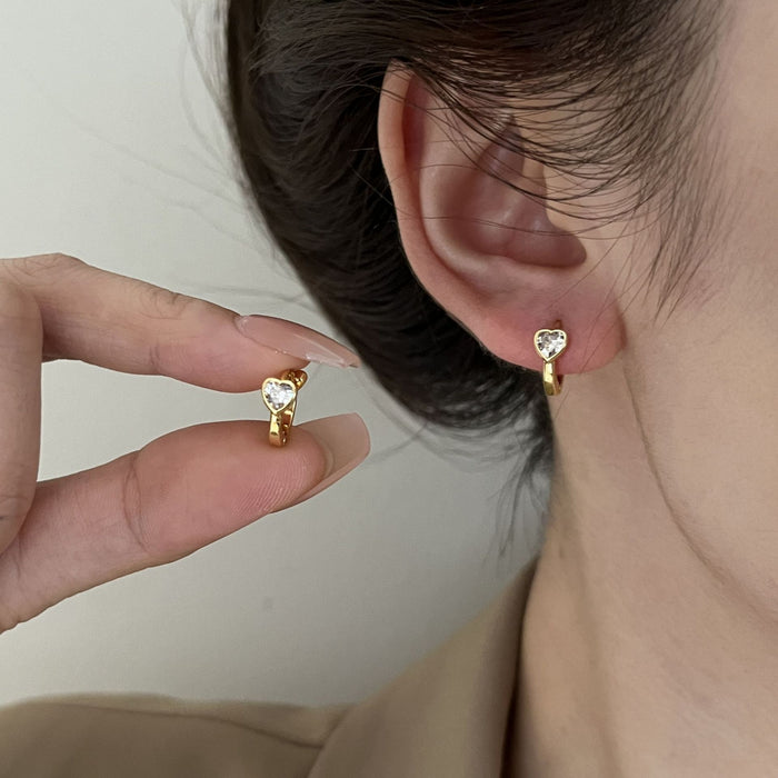 Wholesale Delicate heart-shaped zircon earrings