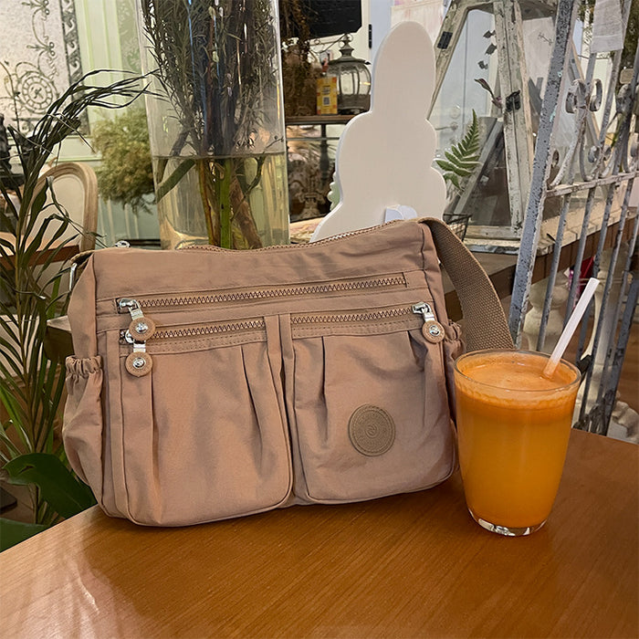 Wholesale Nylon fabric bag women' s urban simple messenger bag lightweight shoulder casual women' s bag