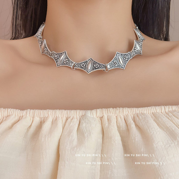 Wholesale Pink rhinestone necklace, new light luxury exquisite design, collarbone chain