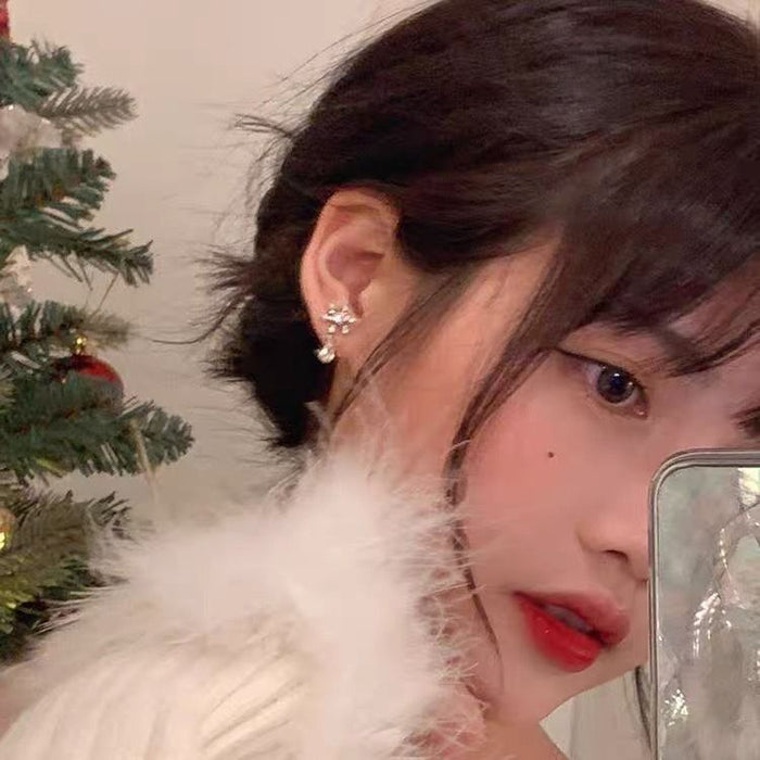 Wholesale Exquisite and gentle sparkling zirconia snowflake earrings