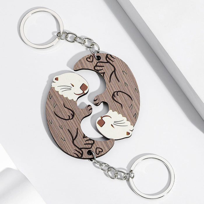 Wholesale Wooden Couple Otter Keychains JDC-KC-HuiWen021