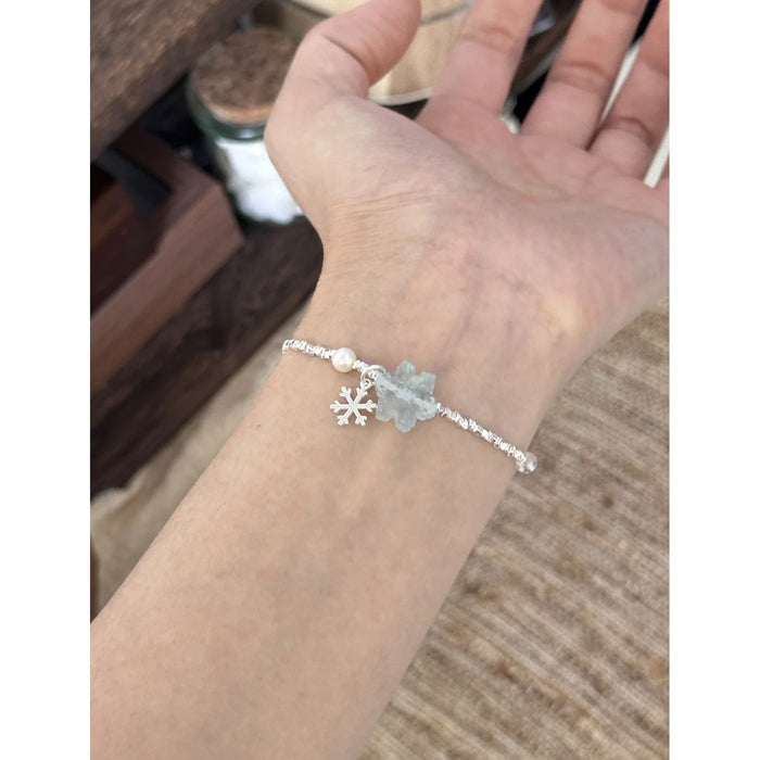 Wholesale Fragmented silver, snowflakes, pearls, exquisite personality, unique charm bracelet