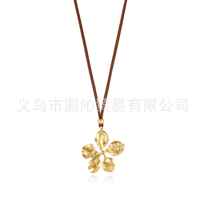 Wholesale Stainless steel retro long adjustable necklace, flower pendant, sweater chain accessory
