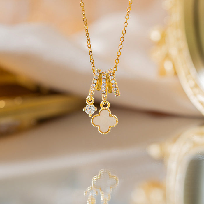 Wholesale Four-Leaf Clover Shell Necklace Luxury Women' s choker necklace long necklace Jewelry