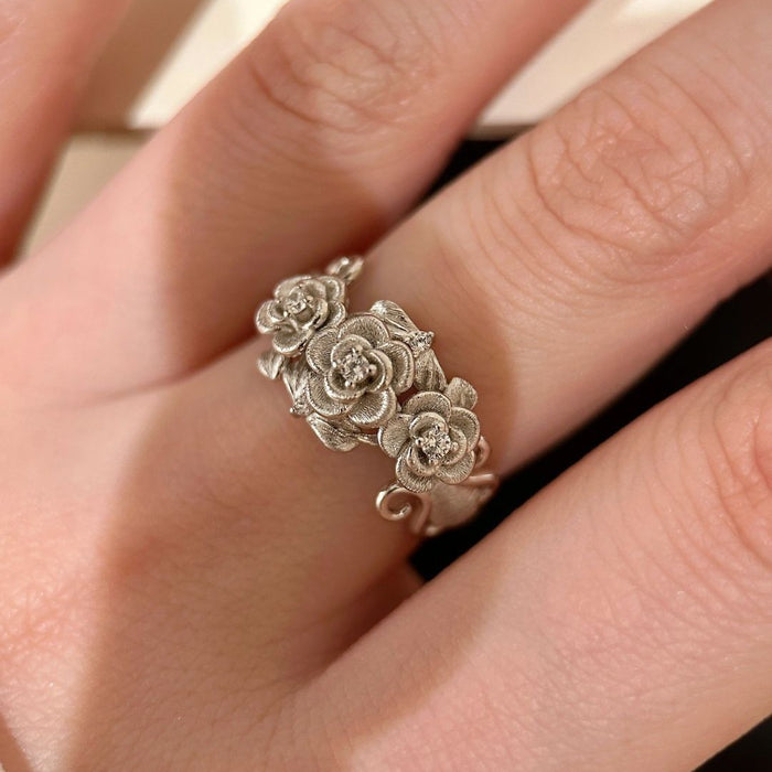 Wholesale Vintage silver brushed rose ring with a fashionable and personalized temperament