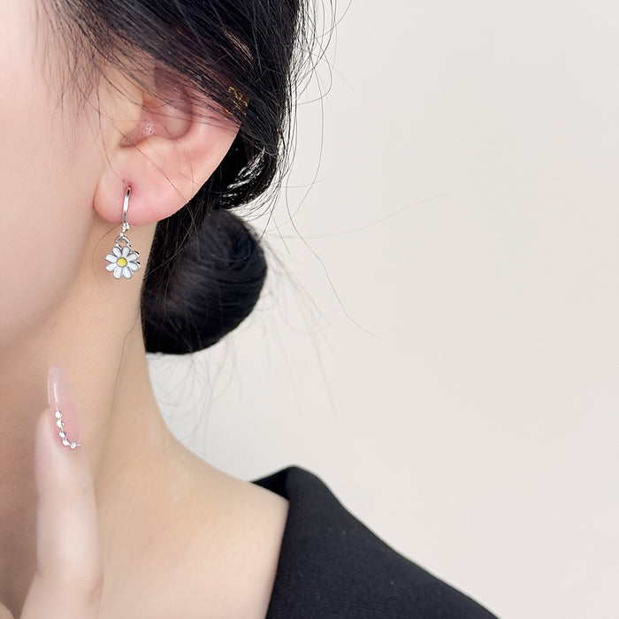 Wholesale Flower Daisy Ear Buckle New Ear Accessories New Earrings